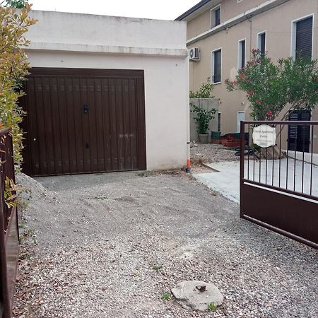 Sweet Apartment - Centre Peschiera del Garda Bagian luar foto